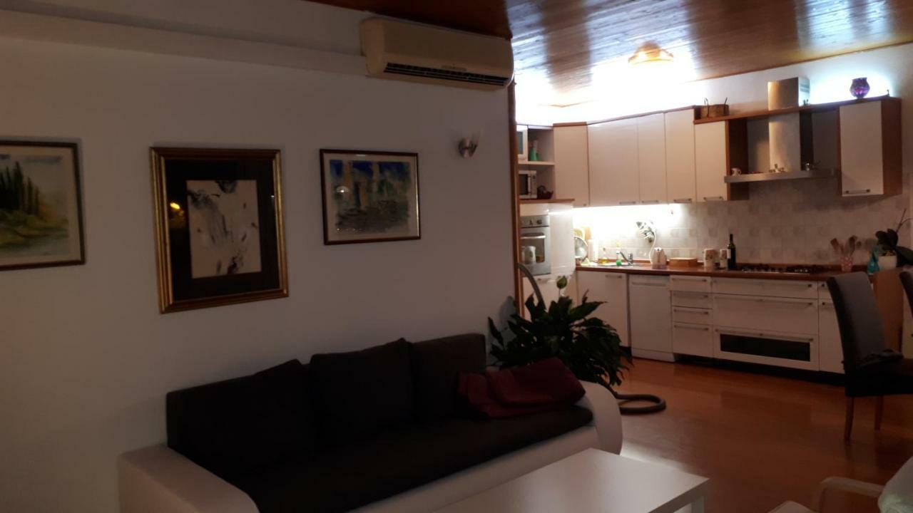 Best4You Apartment - Sea View - 70 M2 - 2 Bedrooms Dubrovnik Exterior photo